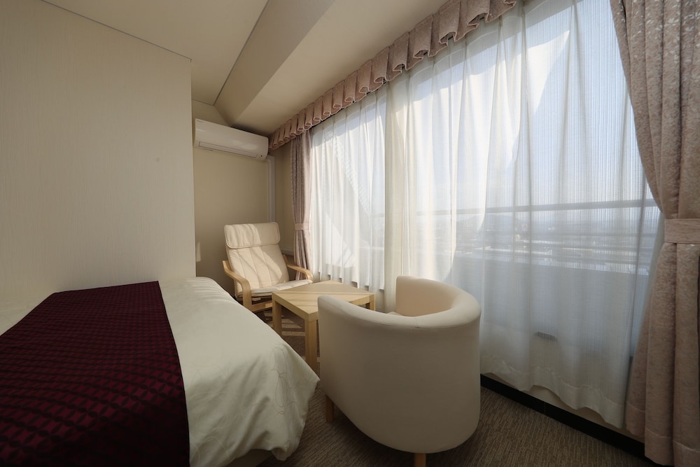 スタンダード ダブルルーム 禁煙 客室2 | HOTEL 21