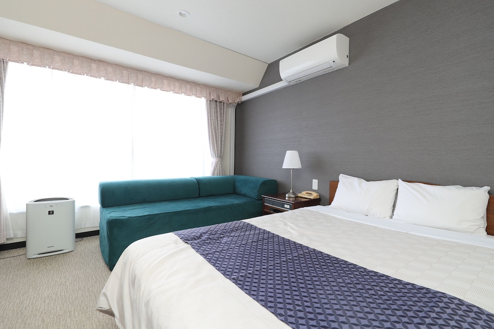 エコノミー ダブルルーム 喫煙可 客室1 | HOTEL 21