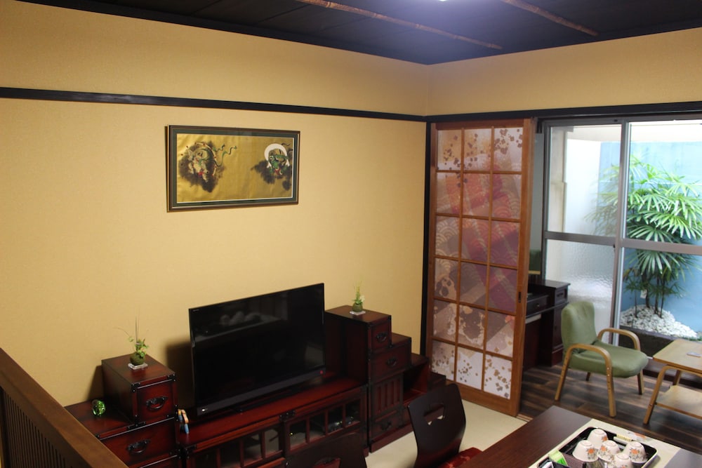 トラディショナル タウンホーム 禁煙 リビングルーム0 | アズーロ・エレファンテ