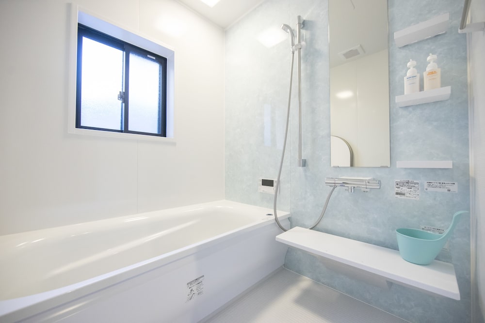 トラディショナル タウンホーム 禁煙 バスルーム1 | アズーロ・エレファンテ