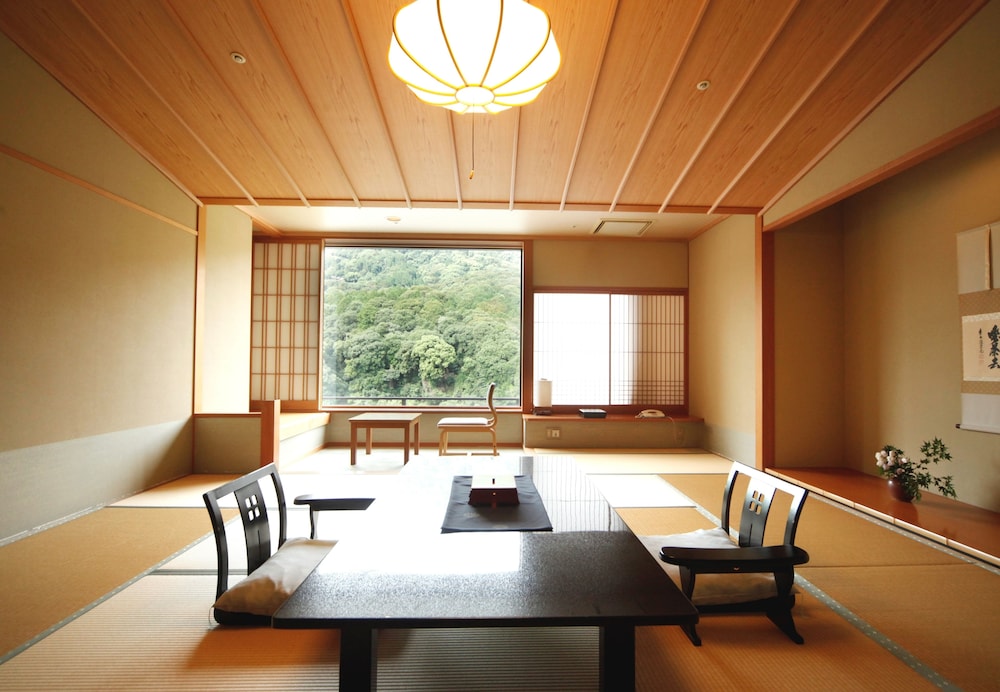 飛天 和室 | ことひら温泉琴参閣