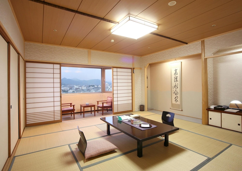 讃水館 和室 客室2 | ことひら温泉琴参閣
