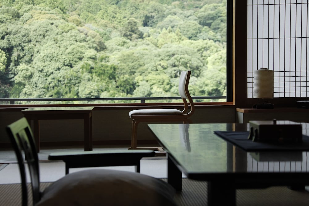 飛天 和室 客室1 | ことひら温泉琴参閣