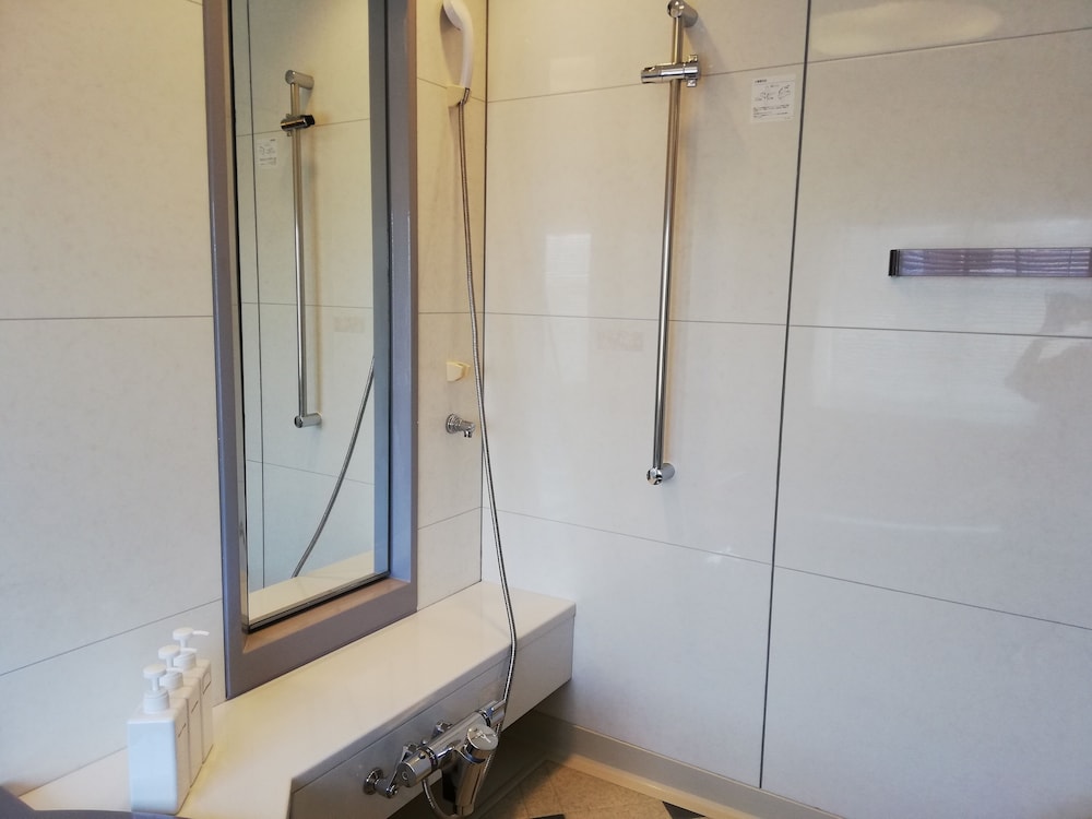 デラックス和室二間　ジェットバス・キッチン付き バスルームの設備0 | トラベラーズホステル ケイズハウス金沢