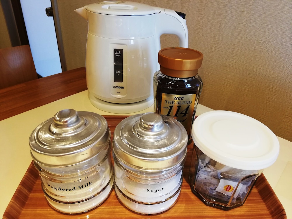 デラックス和室二間　ジェットバス・キッチン付き コーヒー / コーヒーメーカー0 | トラベラーズホステル ケイズハウス金沢