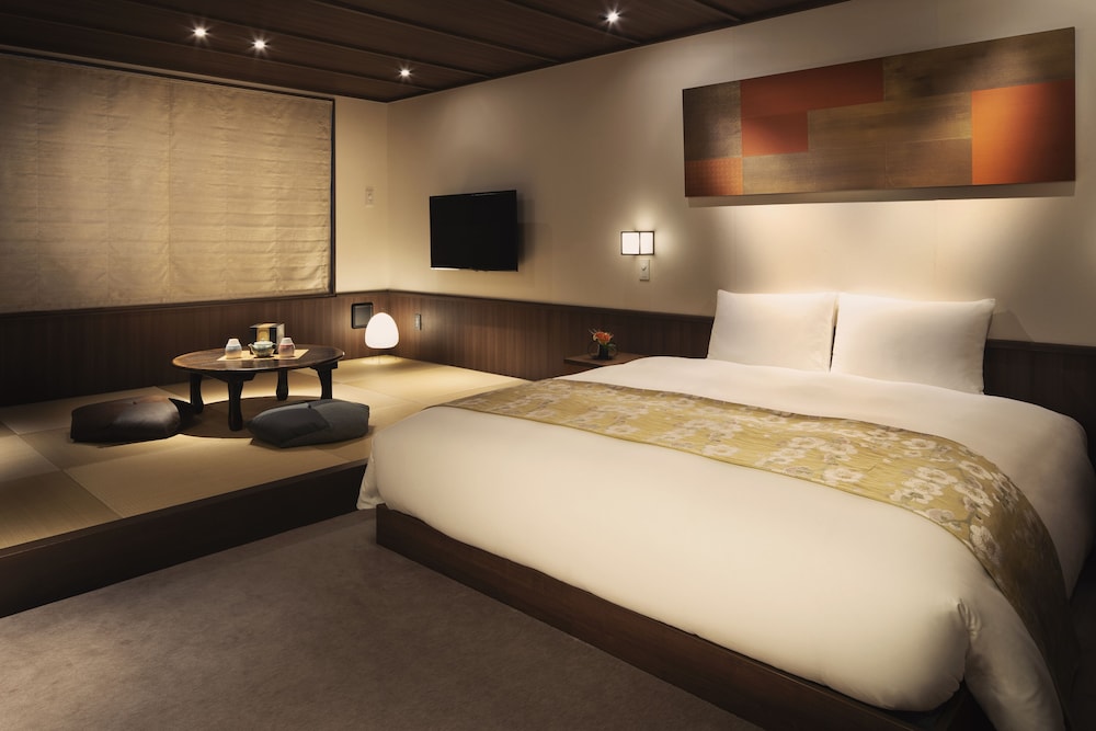 プレミアム ダブルルーム 1 ベッドルーム 浴槽 客室2 | THE JUNEI HOTEL 京都 御所西