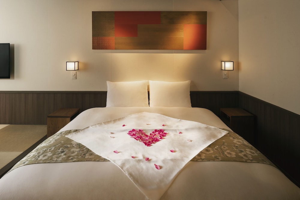 プレミアム ダブルルーム 1 ベッドルーム 浴槽 客室3 | THE JUNEI HOTEL 京都 御所西
