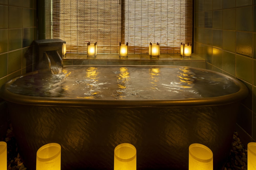 プレミアム ダブルルーム 1 ベッドルーム 浴槽 バスルーム0 | THE JUNEI HOTEL 京都 御所西