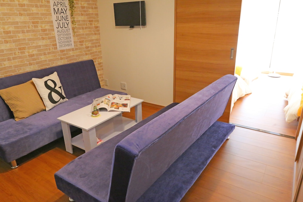 スーペリアB 禁煙 リビングルーム0 | 千鳥イン袋町広島