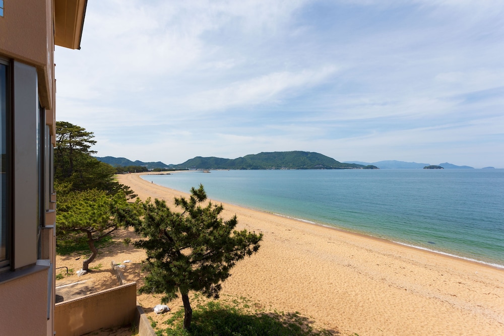 トラディショナル ルーム 禁煙 共用バスルーム 部屋からの景観0 | じゃこ丸パーク津田（国民宿舎松琴閣 クアパーク津田）