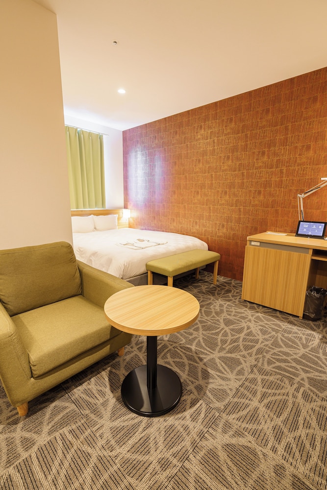 デラックス ダブルルーム 禁煙 客室2 | 桜ガーデンホテル