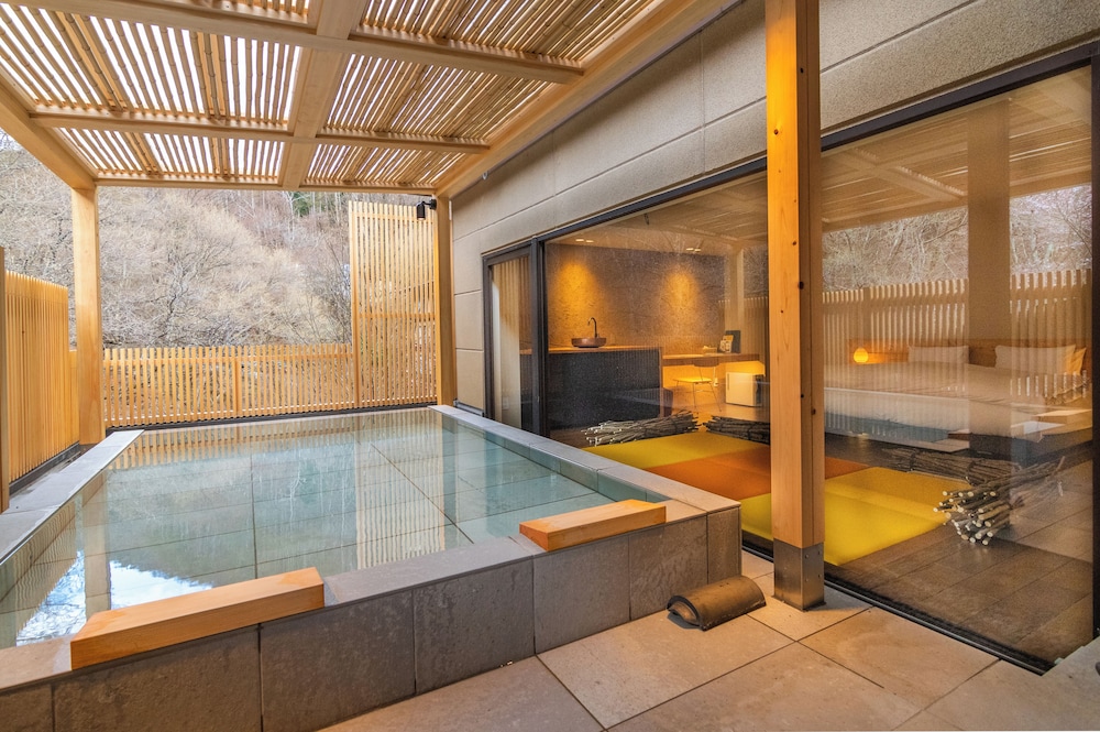 [然-熊野] ダブルまたはツインルーム 禁煙 | 扉温泉明神館