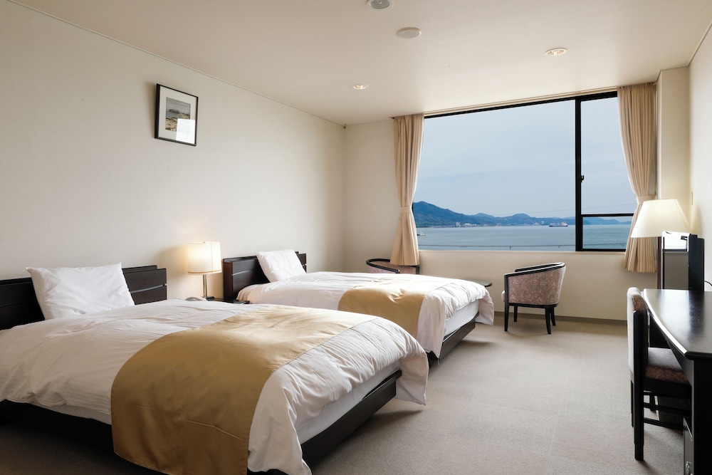 洋室(バス・トイレ付き)オーシャンビュー | 天橋立荘 別館 よさの荘