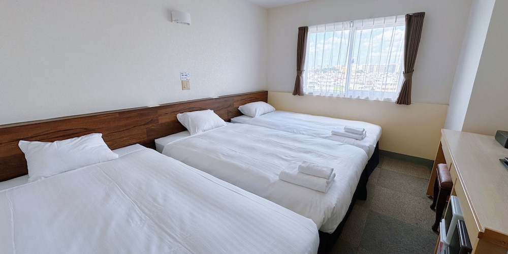 トリプルルーム 禁煙 客室3 | ホテル オロックス