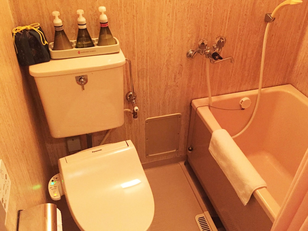 エコノミー客室 バスルーム0 | 海辺のかくれ湯 清流