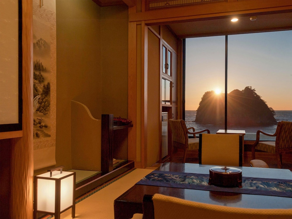 エコノミー客室 ビーチ / オーシャン ビュー0 | 海辺のかくれ湯 清流