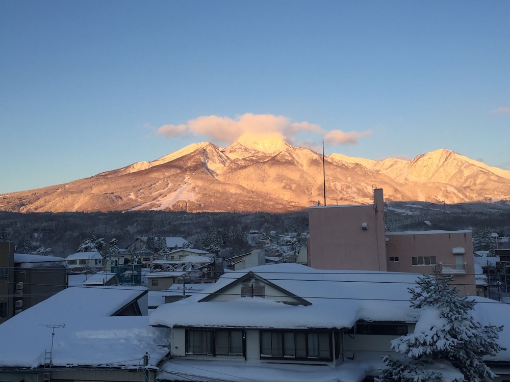 洋室ツインルーム (バストイレ付･Wi-Fi無料) バルコニーからの眺望0 | 香風館