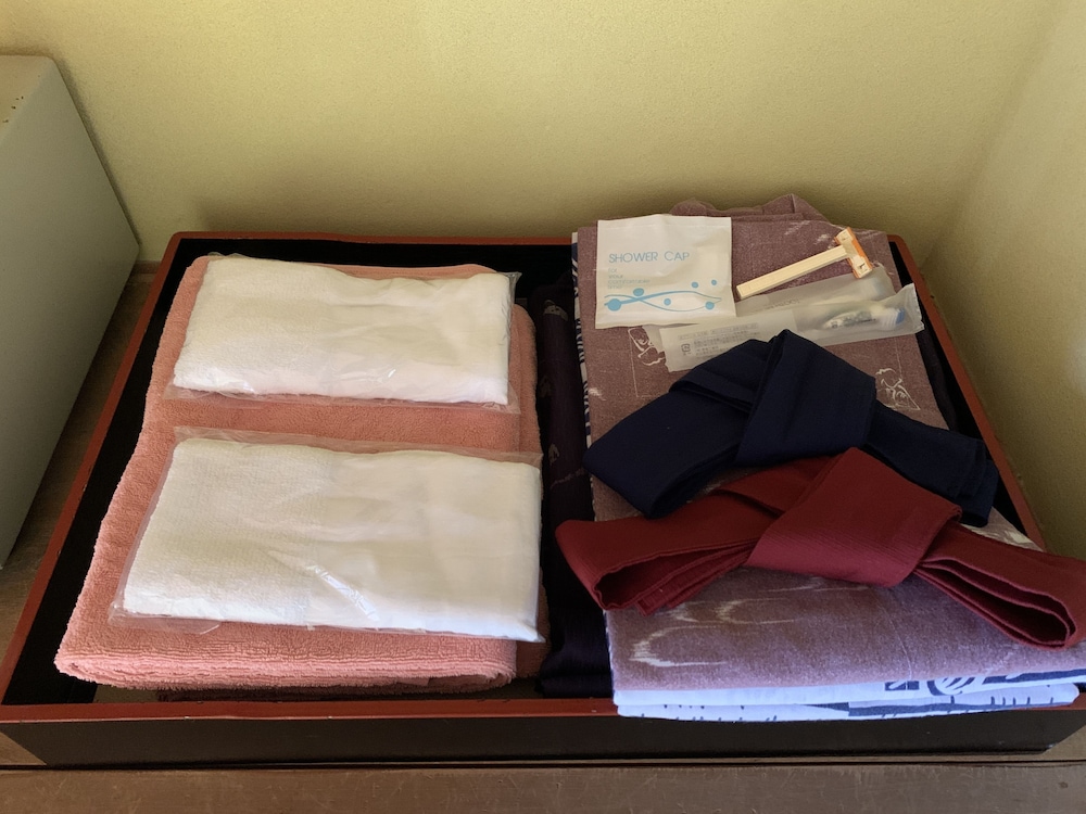 お部屋お任せ和室6-12畳 禁煙 (バストイレ付・Wi-Fi無料) 客室の設備とサービス0 | 香風館