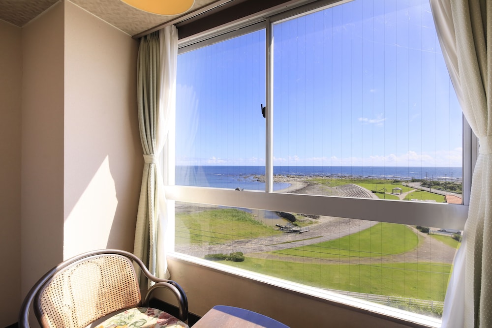 [禁煙] オーシャンビュー和室(10畳) 客室3 | 房総白浜ウミサトホテル