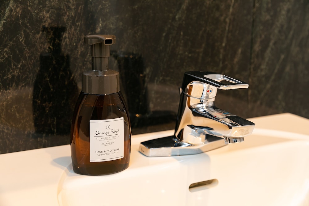 スーペリアダブルルーム 禁煙 東館 客室13 | 五井グランドホテル