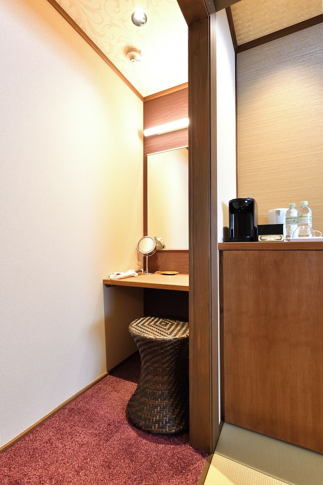 セミスイート ツインベッドルーム 禁煙 テラス / パティオ0 | 湯郷温泉「ホテル湯の杜 美春閣」