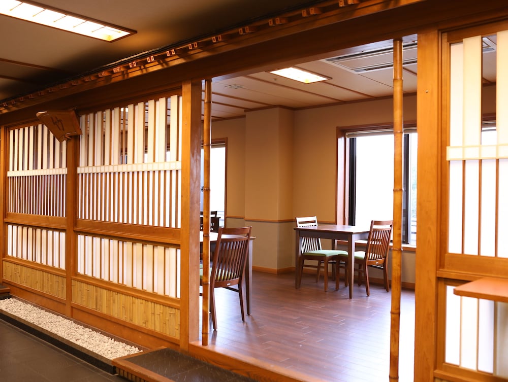 レストラン1 | 湯郷温泉「ホテル湯の杜 美春閣」 レストラン1 | 湯郷温泉「ホテル湯の杜 美春閣」