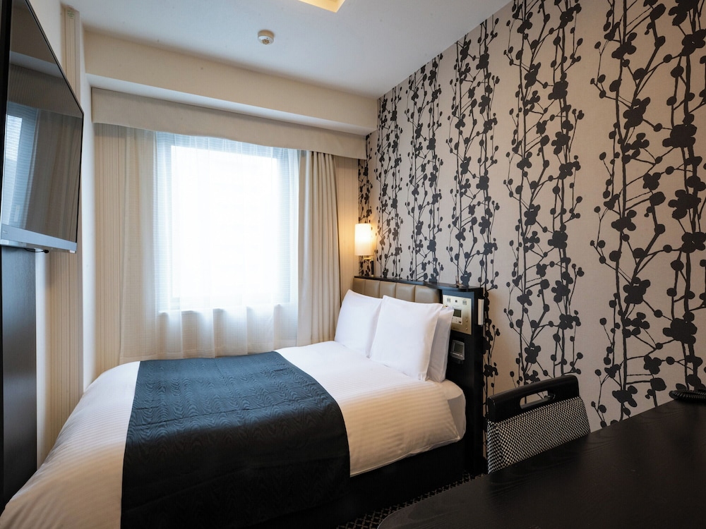 ダブルルーム 禁煙 (10m2) | アパホテル〈名古屋栄東〉