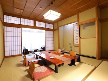 上山田ホテル