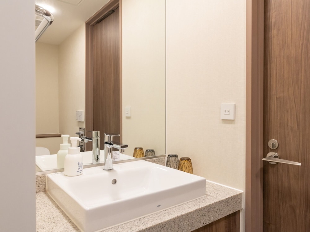 スーペリア ツインルーム 禁煙 (品川駅から徒歩5分) バスルーム2 | 京急ＥＸホテル 高輪