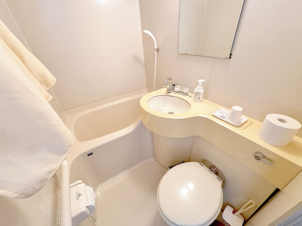 ツインルーム 専用バスルーム バスルーム0 | ペンショオーネ ランタンリルン