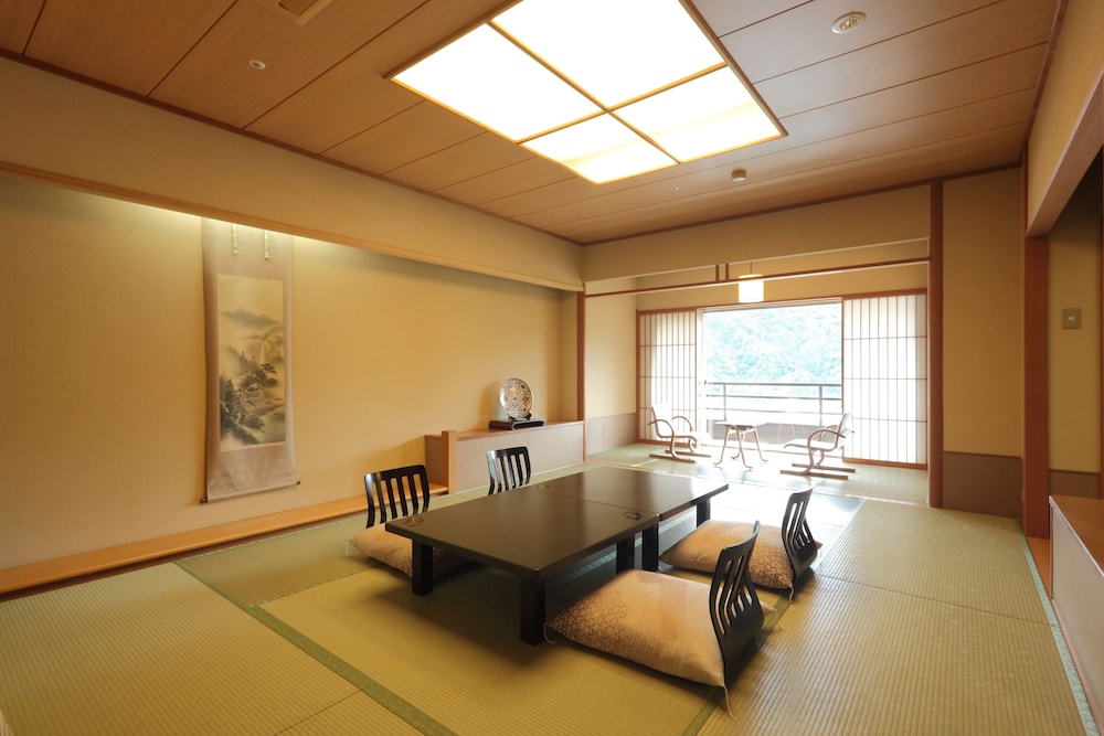 和室（露天風呂付き） 客室1 | ホテル双葉