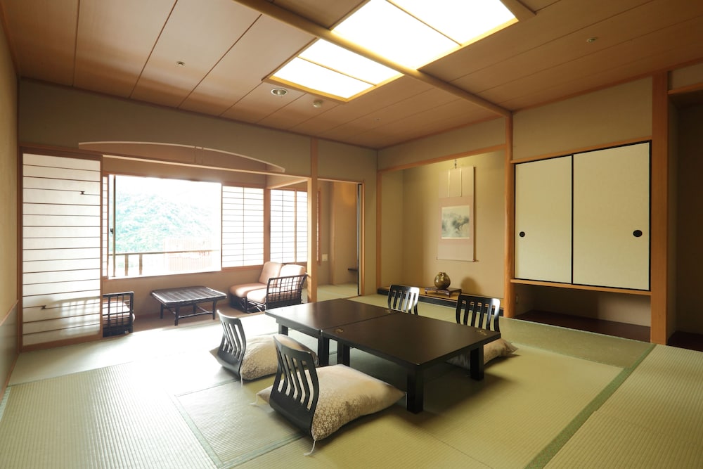 和室 リビング エリア0 | ホテル双葉