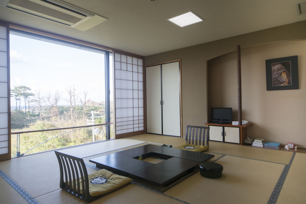 客室1 | うまし宿 とト屋