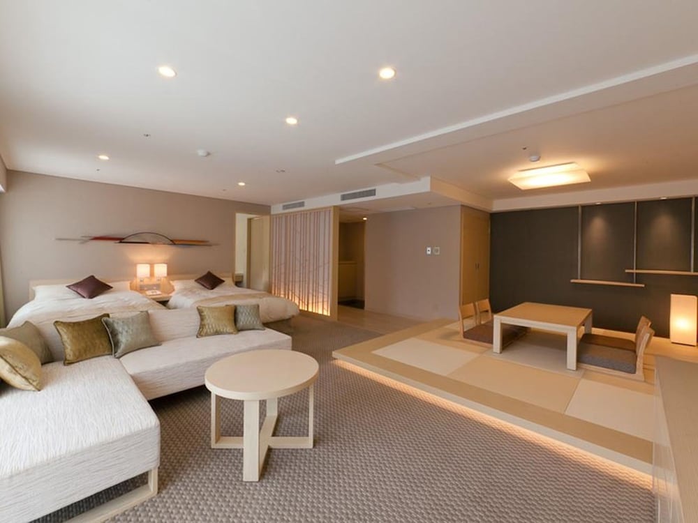 スイートルーム 禁煙 | 蓼科グランドホテル滝の湯