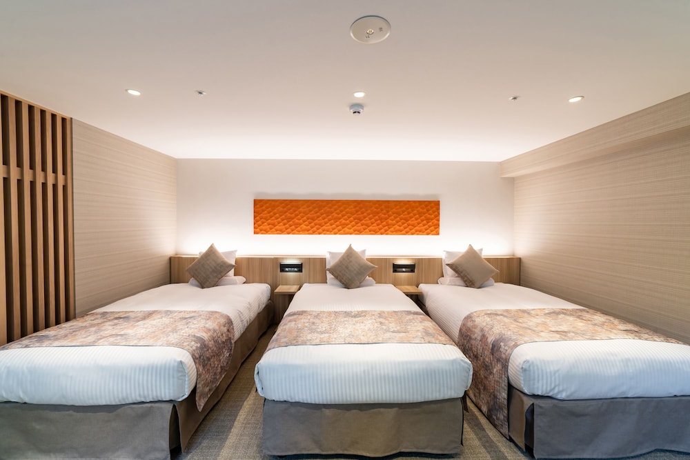 スーペリア トリプルルーム 禁煙 客室1 | 蓼科グランドホテル滝の湯