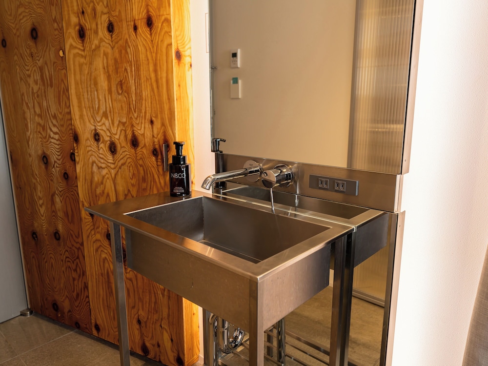 スタンダードセミダブル 禁煙 バスルーム2 | ONE＠Tokyo by insomnia