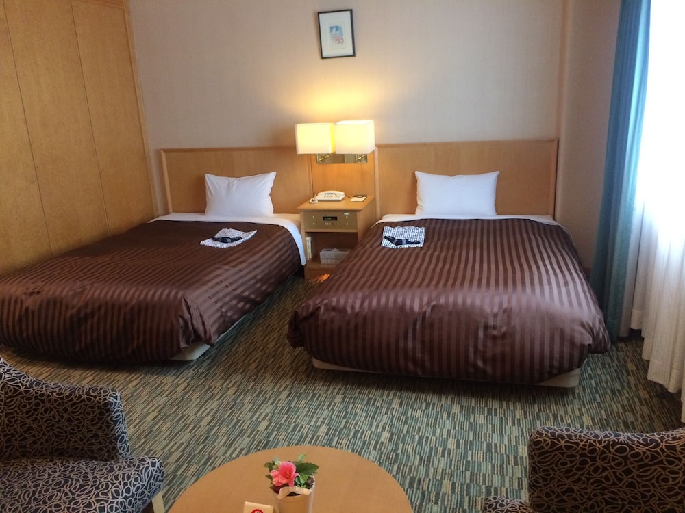 デラックス ツインルーム 喫煙可 客室2 | 柏プラザホテル ANNEX