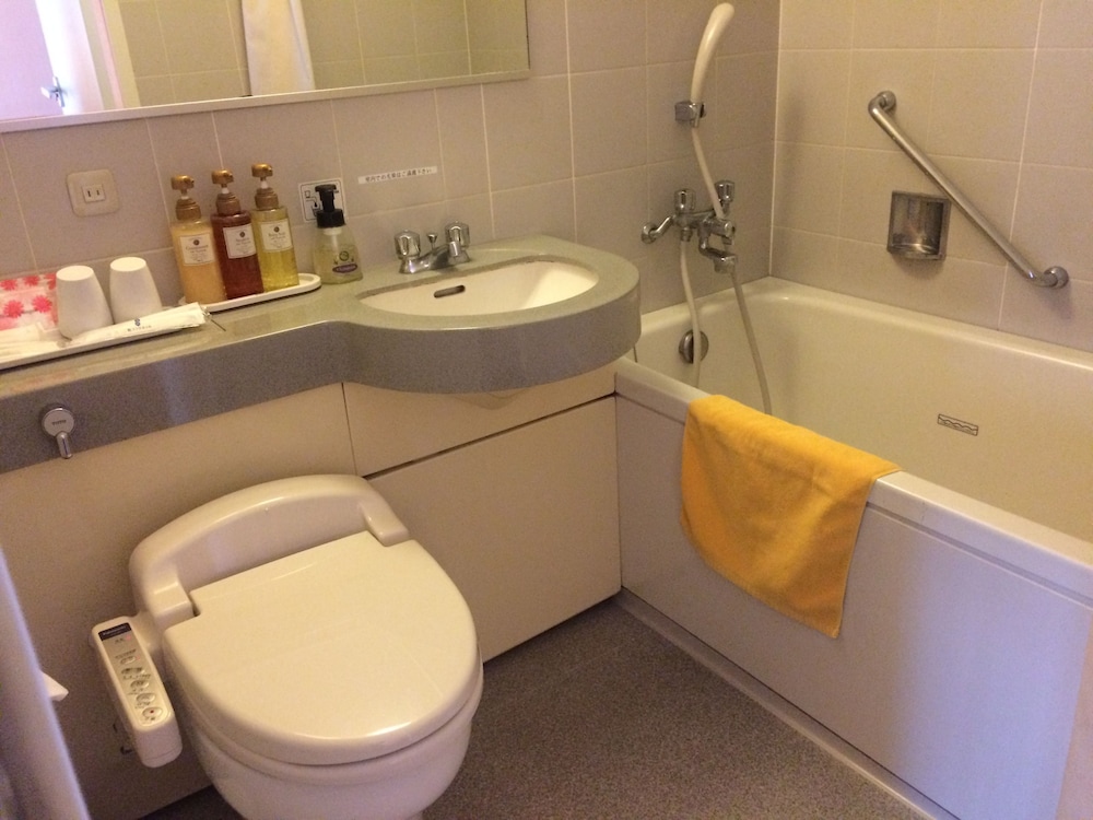 デラックス ツインルーム 喫煙可 バスルーム0 | 柏プラザホテル ANNEX