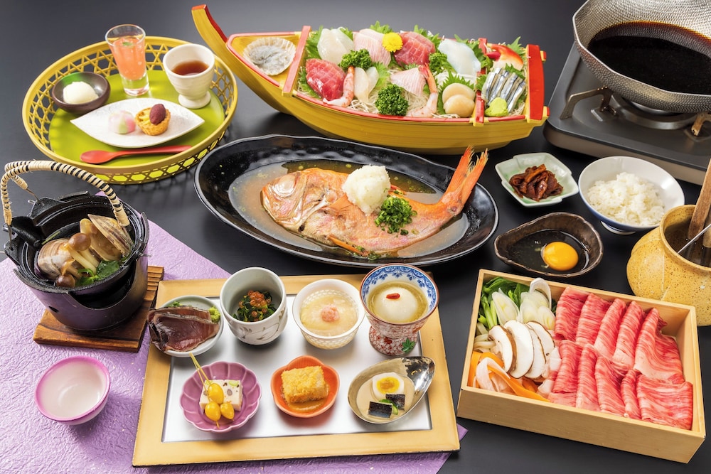 [贅沢旅]舟盛付きグルメプラン&朝食つき露天風呂付ツイン和室 禁煙 | ススキの原 一の湯