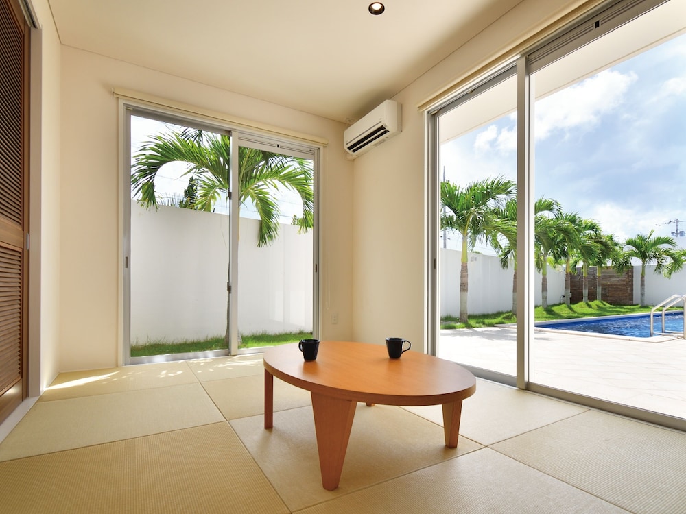 ロイヤルスイートヴィラ -テラスBBQ- 禁煙 客室1 | プールヴィラ 今泊 by コルディオプレミアム