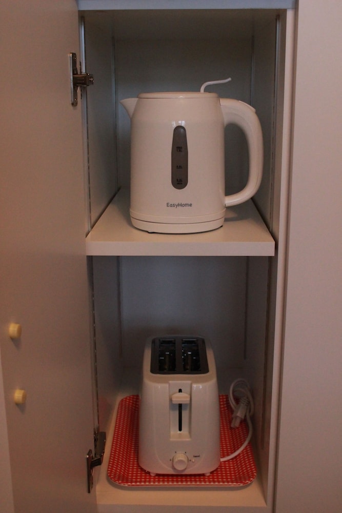 スーペリア トリプルルーム 禁煙 専用簡易キッチン1 | 南国ロッジ Booya