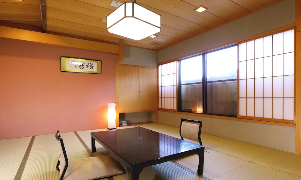 訳あり・和室15畳 | 美白の湯　荻原館
