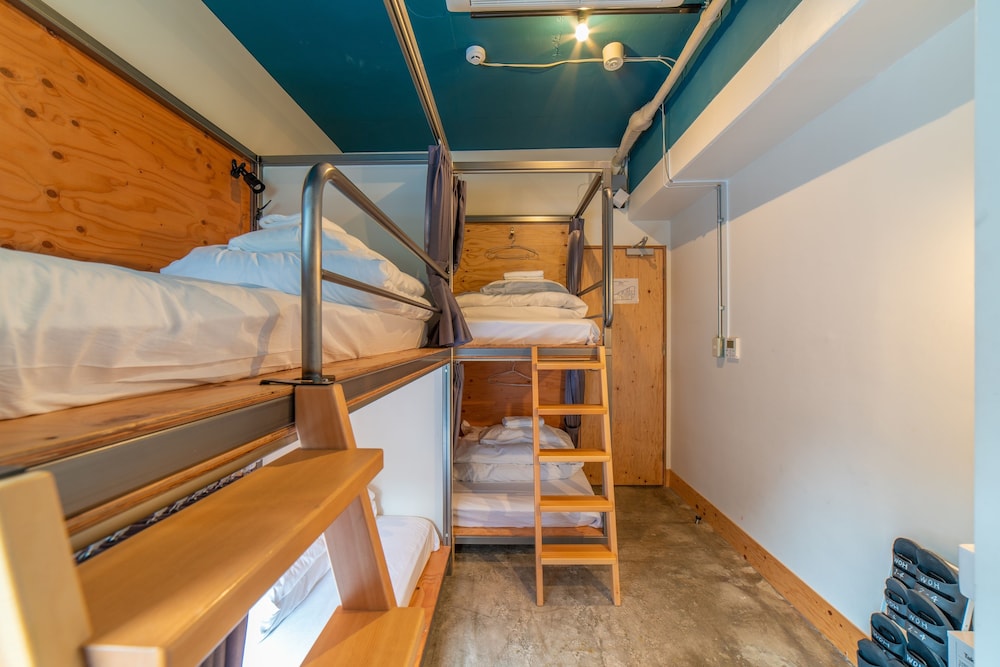 個室BUNKベッド 4名用 | WISE OWL HOSTELS SHIBUYA