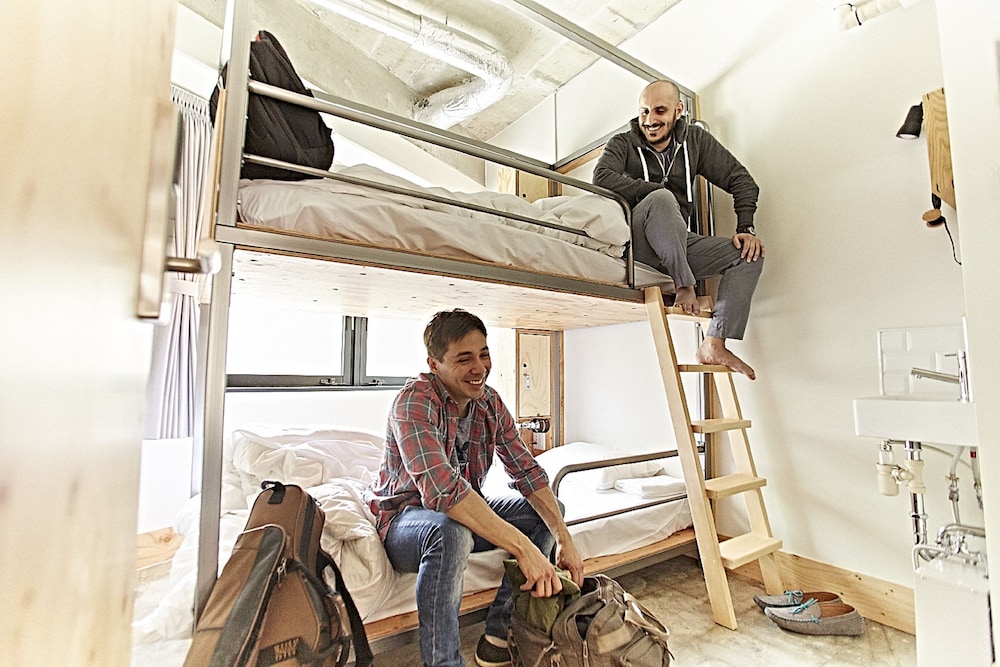 スペーシャスツイン個室 BUNKベッド 客室2 | WISE OWL HOSTELS SHIBUYA