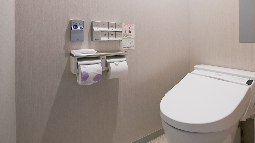 エグゼクティブ ダブルルーム 禁煙 客室5 | ベッセルイン滋賀守山駅前