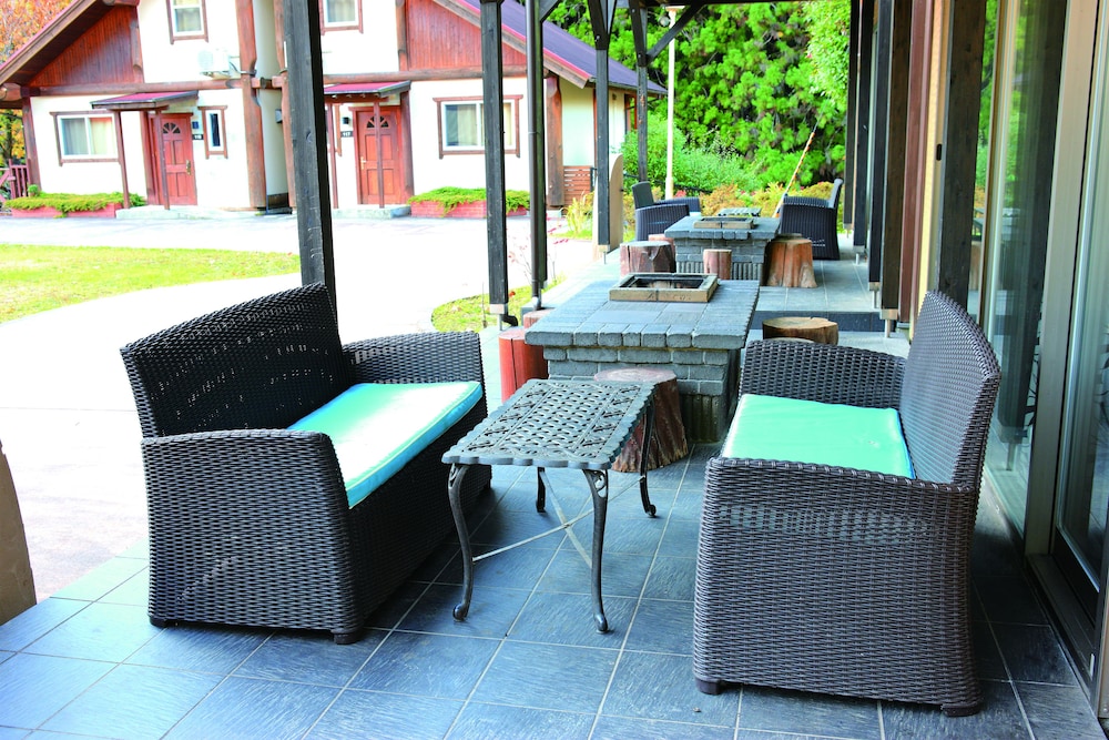 癒し風呂付コテージ タイプA (110) 低温岩盤浴・檜風呂・露天風呂付 客室2 | たまゆらの里