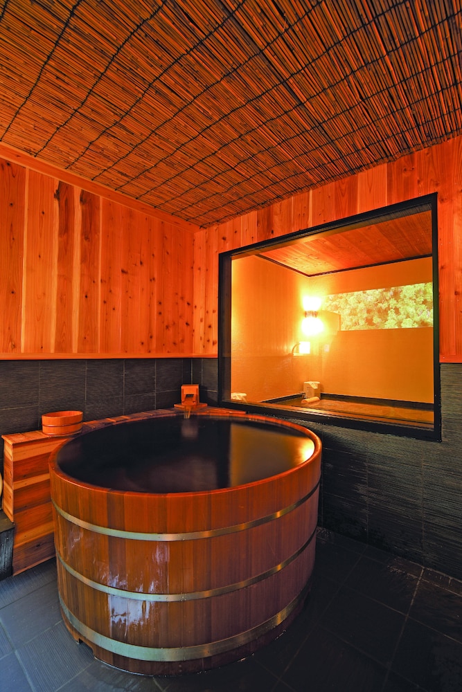 癒し風呂付コテージ タイプB (118) 低温岩盤浴・檜風呂付 バスルーム0 | たまゆらの里