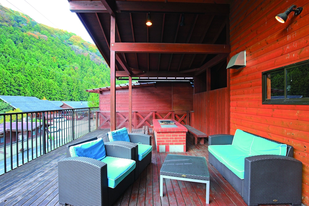 癒し風呂付コテージ タイプB (302) 岩風呂付 客室1 | たまゆらの里