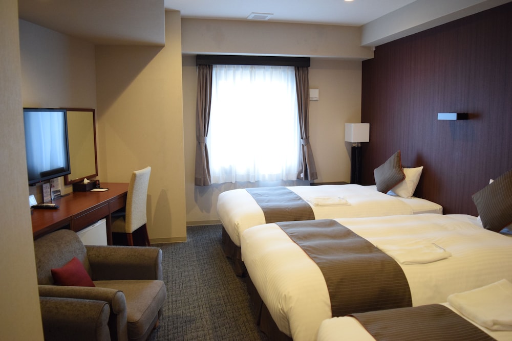 【禁煙】トリプル23㎡(別館リバーウィング) | ホテル アザット 那覇