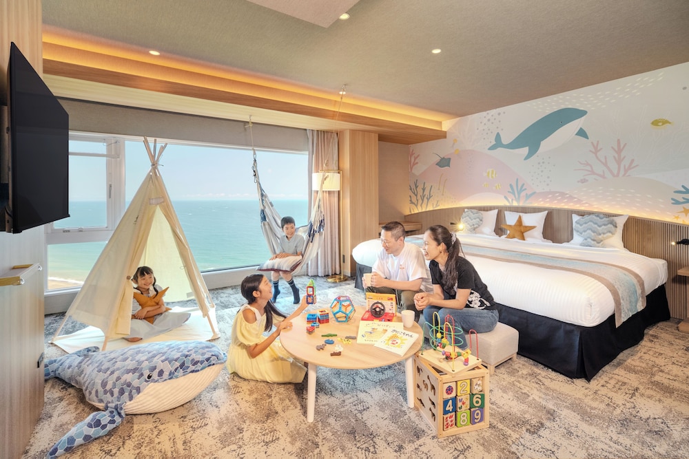 ［リニューアル］パノラマプレミアファミリールーム (禁煙) | 伊良湖オーシャンリゾート